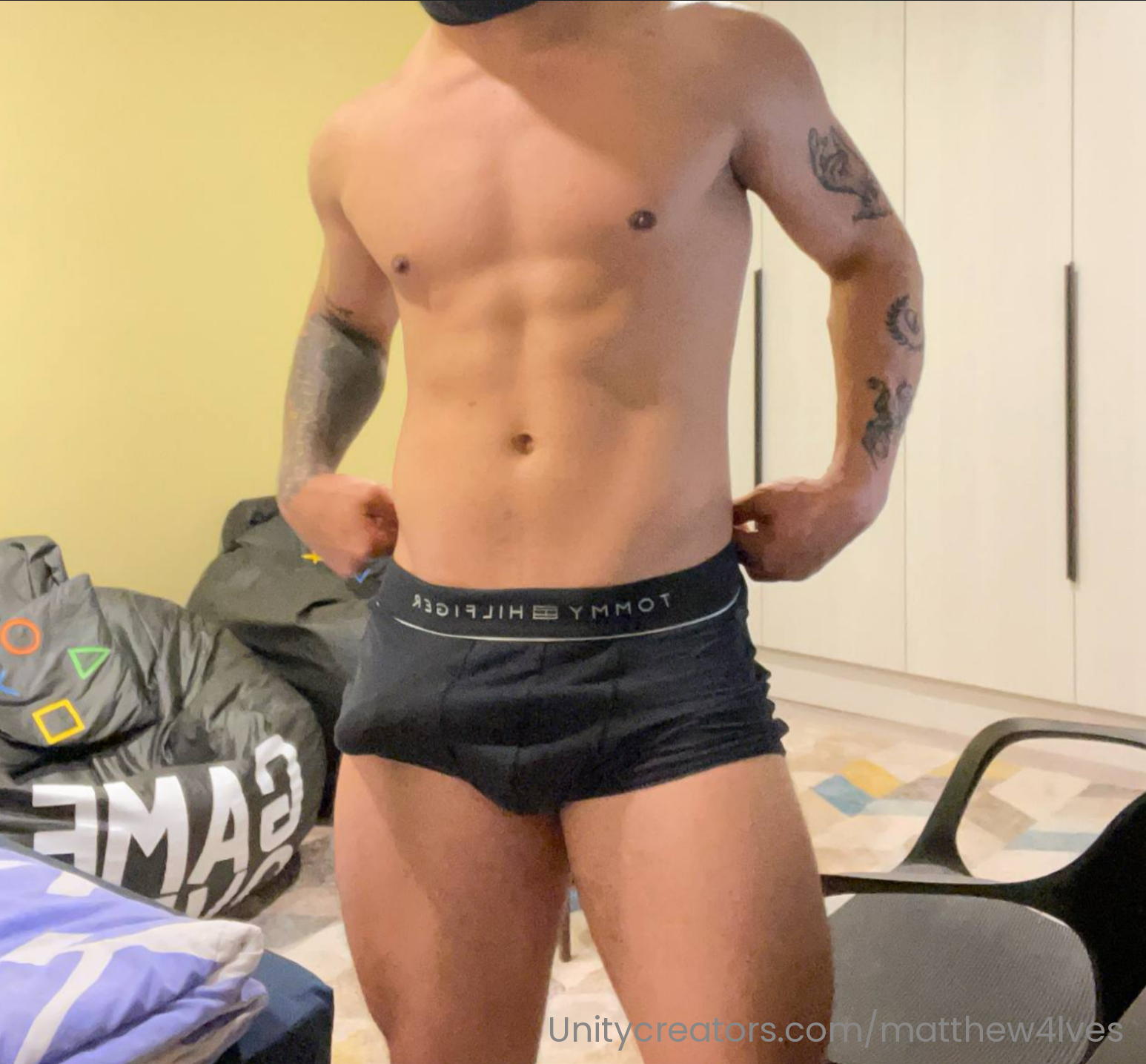 Bienvenid@! que esperas para comerte mi gran polla 👅